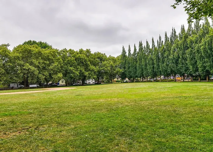 Portland Vacation Rental 3 Mi To Downtown!